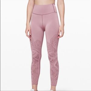 Lululemon Reveal Tight 25” Zen Expression Size 2